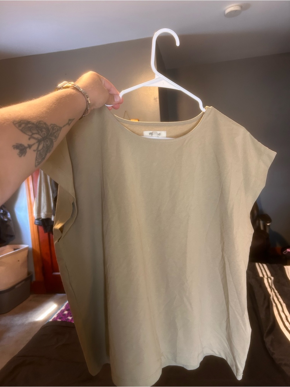 Classic Crewneck Short-Sleeve women’s T-Shirt Light Olive/khaki